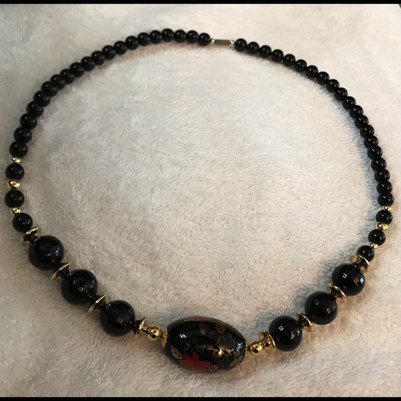 Elegant Chinese Black Beaded Necklace - Picture 2 of 3